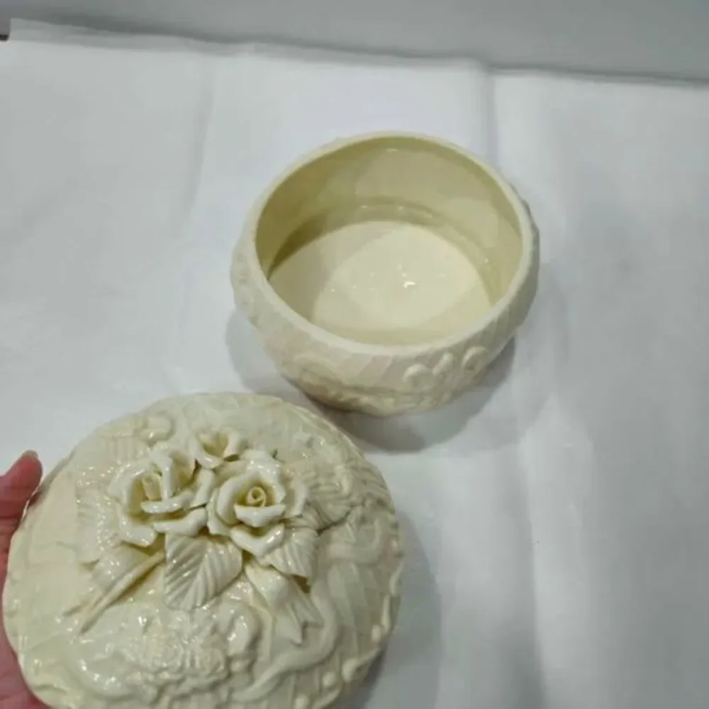Unbranded beautiful cream